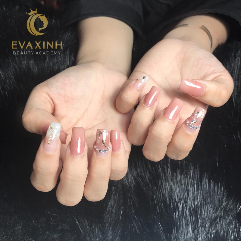 khoá học nail cơ bản