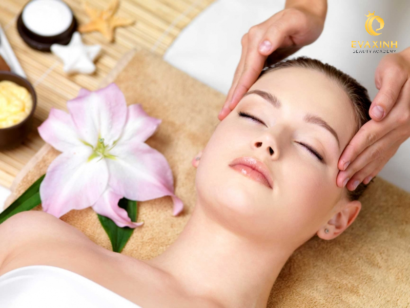 học nghề massage mặt