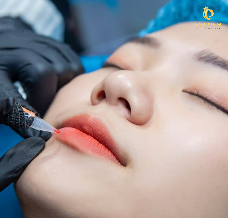 khử thâm môi Khử thâm môi có đau không
