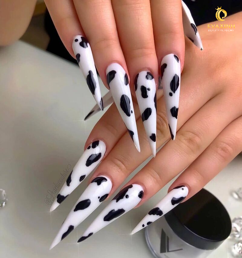 mẫu nail vẽ hoa đơn giản