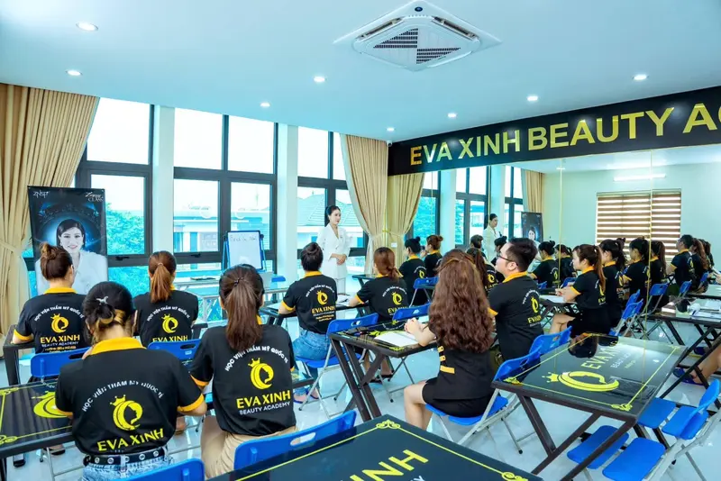 khóa học chăm sóc da Học spa chăm sóc da đang được nhiều bạn trẻ chọn lựa